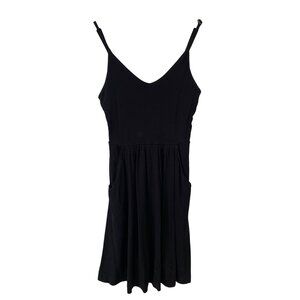 Cynthia Rowley Skater Dress Size Small V Neck Sleeveless Solid Black Trendy Chic